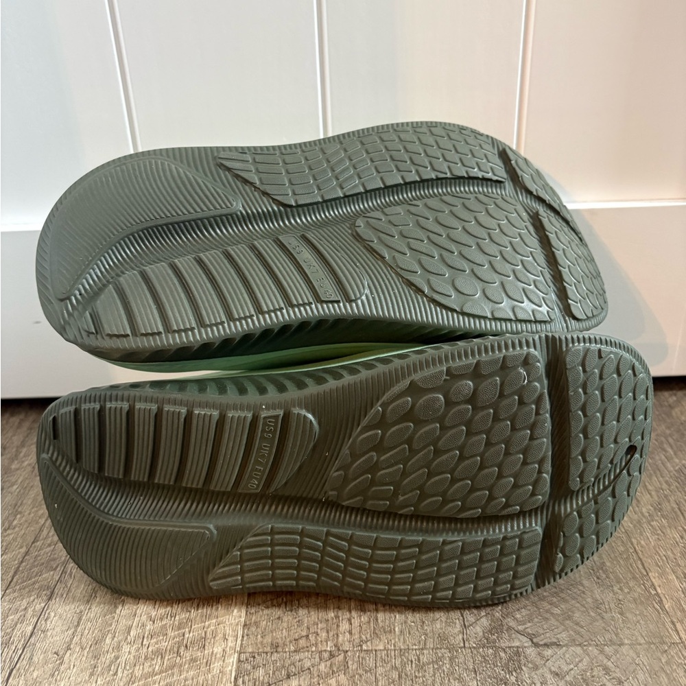 KuaiLu Recovery Sandals - Picture 4 of 4